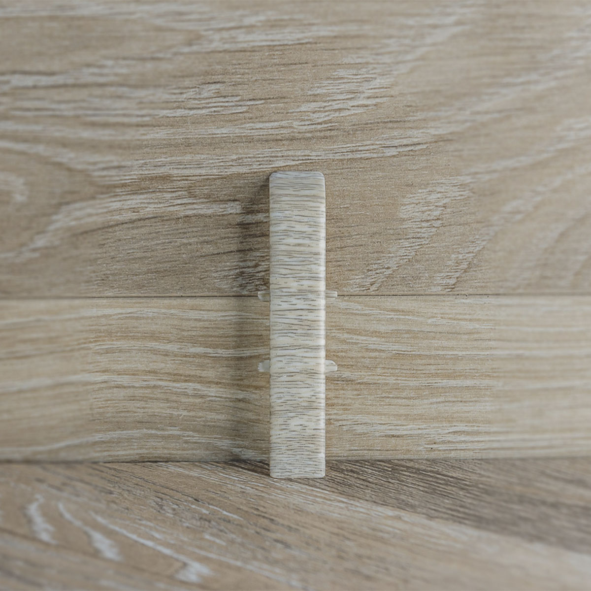 Соединитель для плинтуса 70мм "Деконика", 294 Орех антик