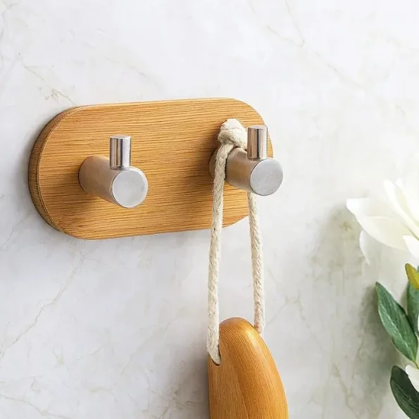 Крючок двойной для ванной комнаты Bathlux 9х4,5 см 30586