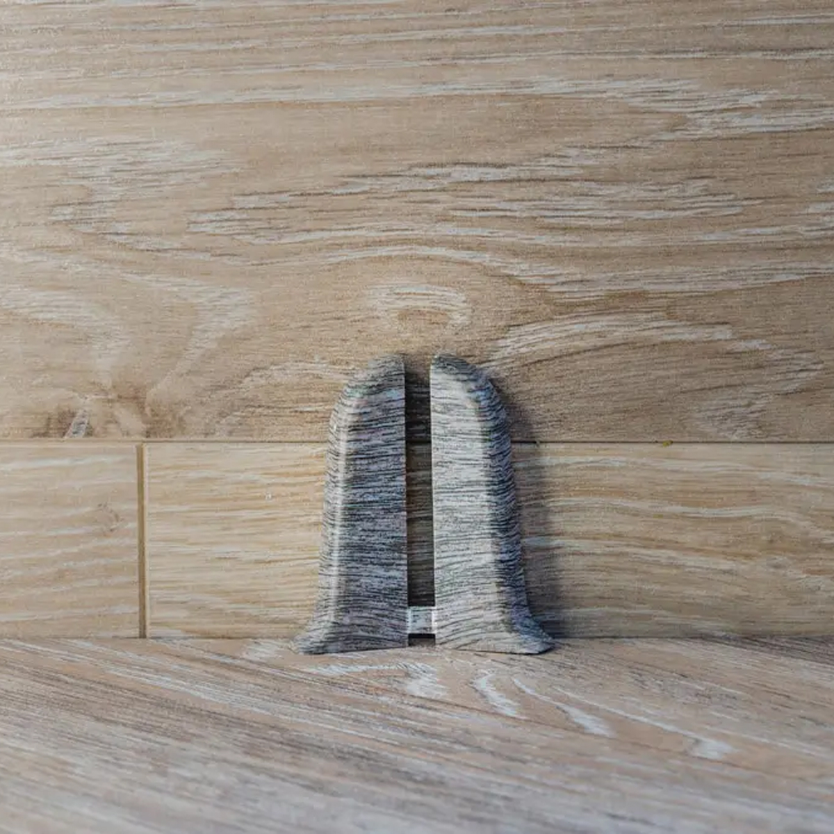 Торцевые (пара) для плинтуса 55мм "Идеал Классик", 210 Дуб пепельный