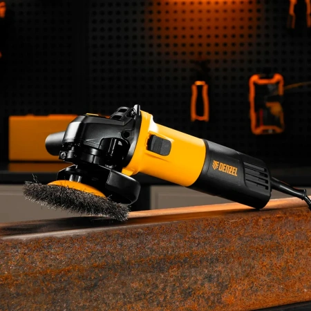 Машина шлифовальная угловая AGH125-900, 900 Вт, 125мм, 11000 об/мин// Denzel