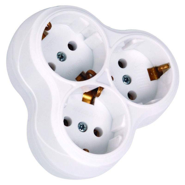 Розетка тройная с/з 300.000.707 GOLYAD