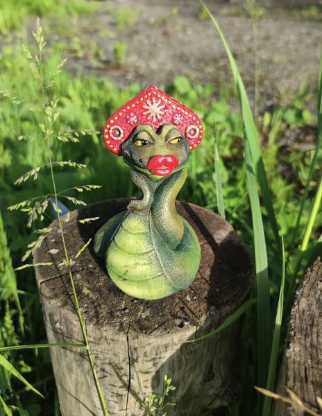 Фигура "Барышня змея-Змеюля" Ф349