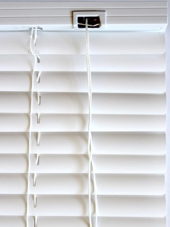 Жалюзи пластик белый 140х160