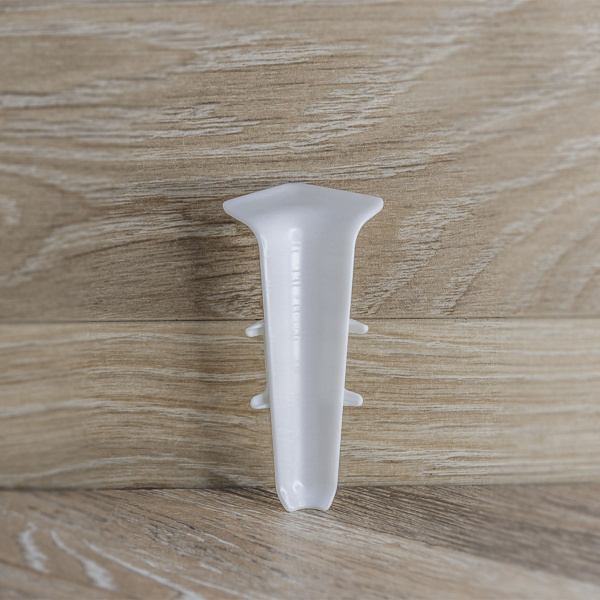 Угол внутренний для плинтуса 70мм "Деконика", 001-G Белый глянцевый