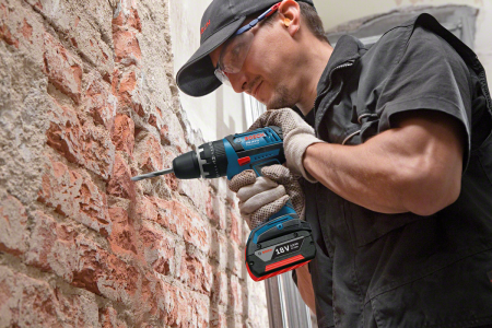 Дрель-шуруповерт аккумуляторная, ударная Bosch GSB 120-LI (2x 2.0 Ah) + набор оснастки (23 пр.)