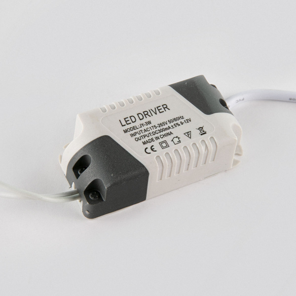 Светильник LED внутренний 6W квадратный 6500К
