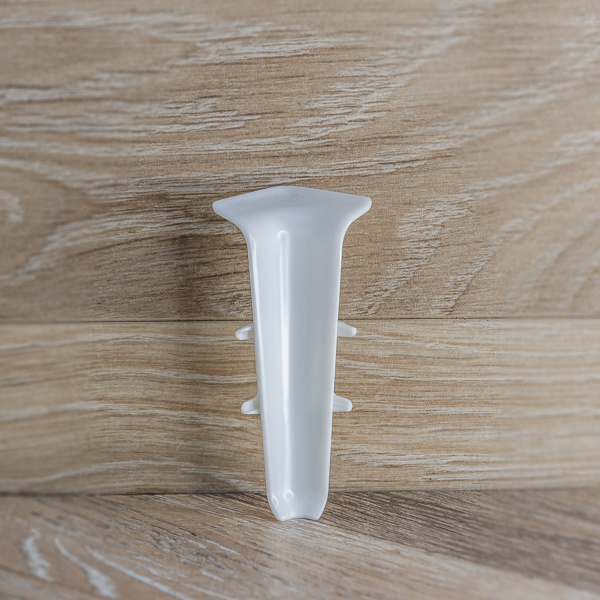 Угол внутренний для плинтуса 85мм "Деконика", 001-G Белый глянцевый