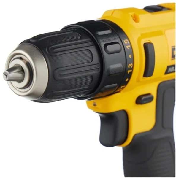 Шуруповерт DCD710D2 LAKA  10,8 В дрель/винтоверт, 2 батареи Li-Ion 1.3 Ач, 1.5 - 10 мм, 24 Нм, 180 В