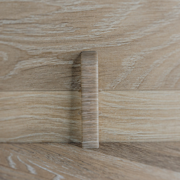 Соединитель для плинтуса 85мм "Деконика", 215 Дуб снежный