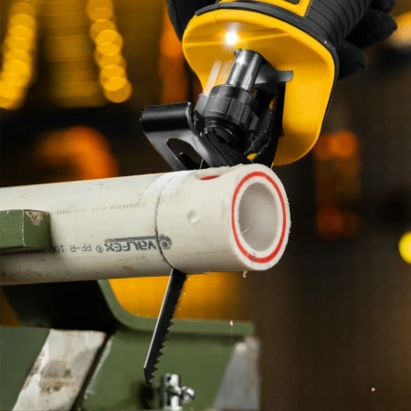 Пила сабельная аккумуляторная RS-180, Li-Ion, 20 В // Denzel