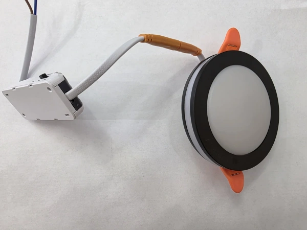 Споты потолочные 016-092-0009 9W BLACK 3CCT 160-265V LED DOWN.