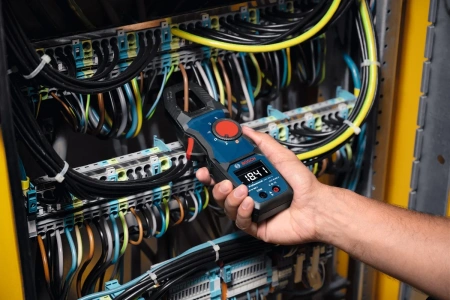 Токоизмерительные клещи Bosch GMC 600-15
